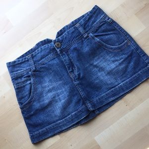 American Eagle Mini Skirt